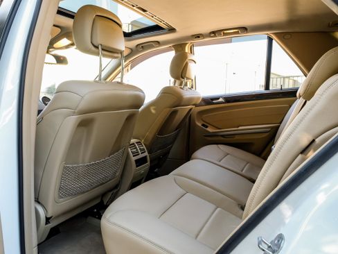 Used 2011 Mercedes-Benz ML 350 BlueTEC 4MATIC image 38