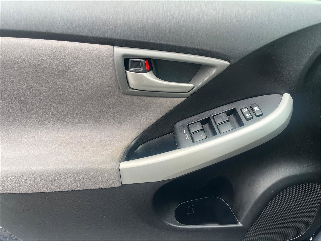 Used 2013 Toyota Prius Three FWD image 19