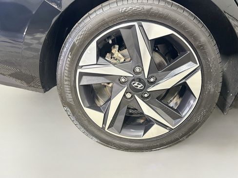 Used 2023 Hyundai Elantra Limited FWD image 33