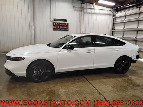 Used 2025 Honda Accord Sport image 5
