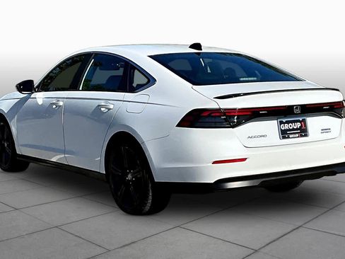 Used 2025 Honda Accord Sport image 11