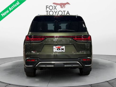 Used 2023 Lexus LX 600 F Sport w/ Accessory Package (Z1) AWD/4WD image 5