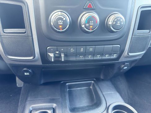 Used 2018 RAM 2500 Tradesman w/ Chrome Appearance Group AWD/4WD image 54