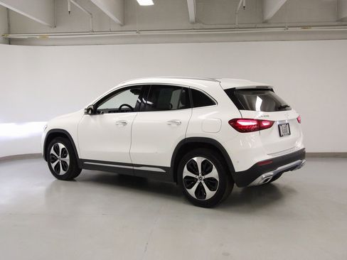 Certified 2025 Mercedes-Benz GLA 250 GLA 250 image 8