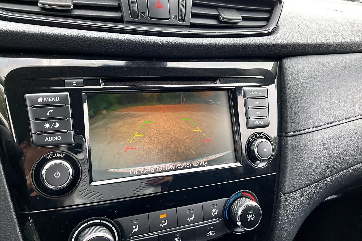 Used 2019 Nissan Rogue S AWD/4WD image 29