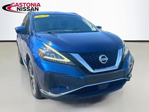 Used 2020 Nissan Murano SV FWD image 2