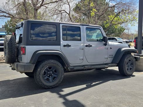 Used 2014 Jeep Wrangler Unlimited Sport w/ Quick Order Package 24S AWD/4WD image 9