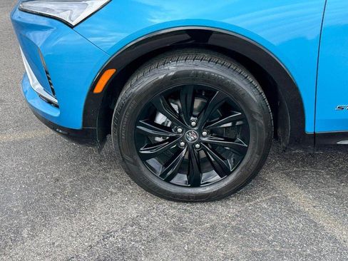 Used 2025 Buick Envista Sport Touring w/ Convenience I Package image 9