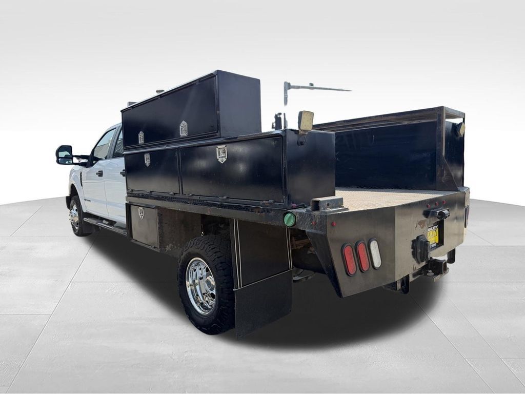 Used 2020 Ford F350 XL w/ Power Equipment Group AWD/4WD image 3