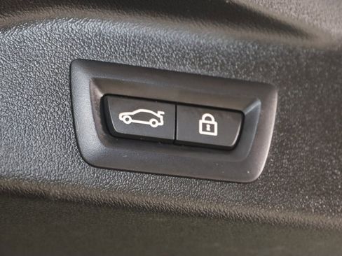 Used 2022 BMW X5 xDrive40i w/ M Sport Package image 54