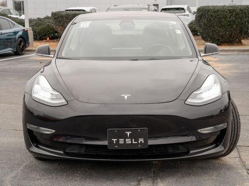 Used 2018 Tesla Model 3 Long Range image 2