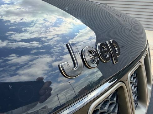 Used 2018 Jeep Grand Cherokee Trackhawk AWD/4WD image 7