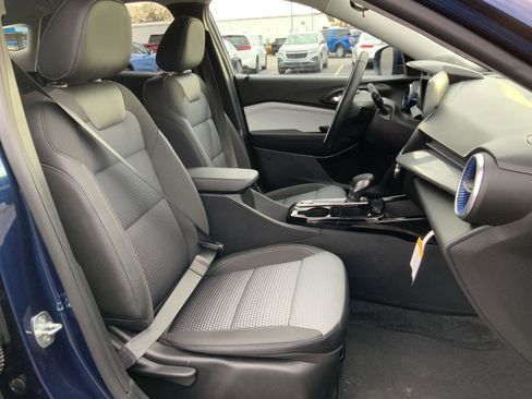 Used 2024 Chevrolet Trax LT w/ Driver Confidence Package image 56