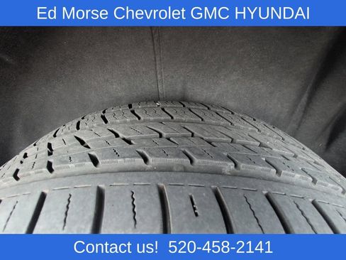 Used 2023 Chevrolet Traverse LT w/ LPO, Cargo Package AWD/4WD image 16