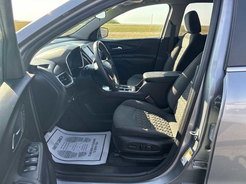 Used 2024 Chevrolet Equinox LT image 18