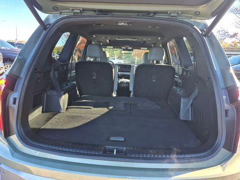 Used 2023 Kia Telluride EX X-Line image 10