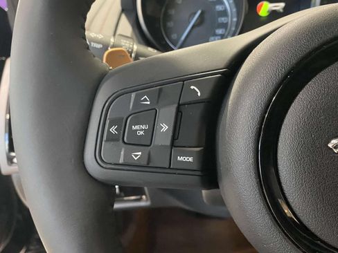 Used 2015 Jaguar F-TYPE R RWD image 18