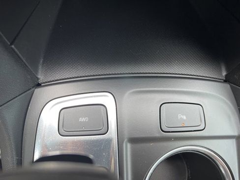 Certified 2024 Chevrolet Equinox LT AWD/4WD image 19