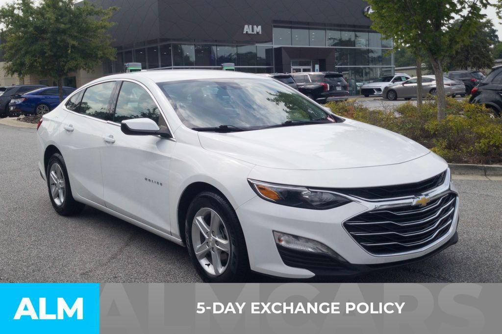 Used 2024 Chevrolet Malibu LT FWD image 3