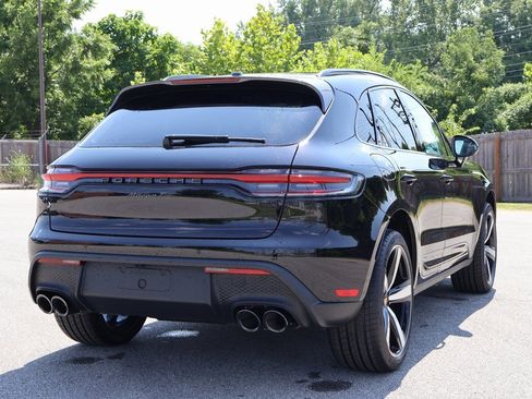 New 2025 Porsche Macan image 8