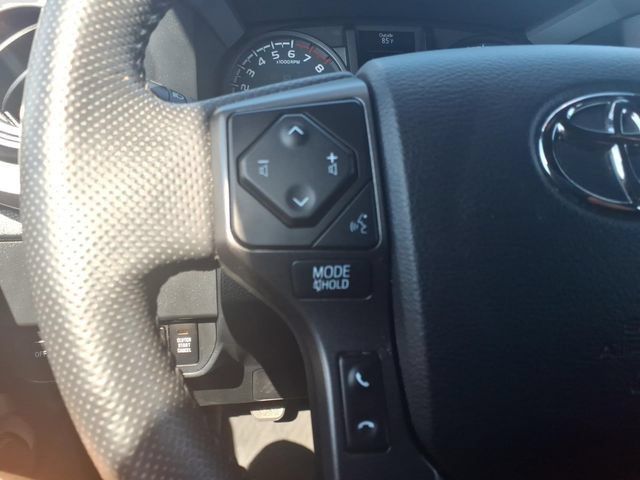 Used 2022 Toyota Tacoma TRD Off-Road w/ Technology Package AWD/4WD image 25