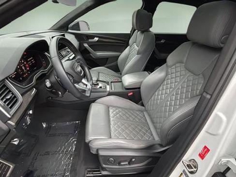 Used 2020 Audi SQ5 Prestige w/ Prestige Package image 18