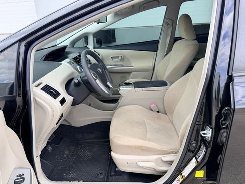 Used 2012 Toyota Prius V Two FWD image 11