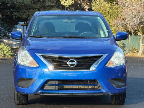 Used 2017 Nissan Versa SV image 10