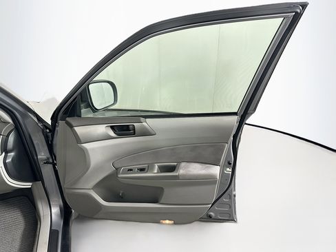 Used 2010 Subaru Forester 2.5X image 28