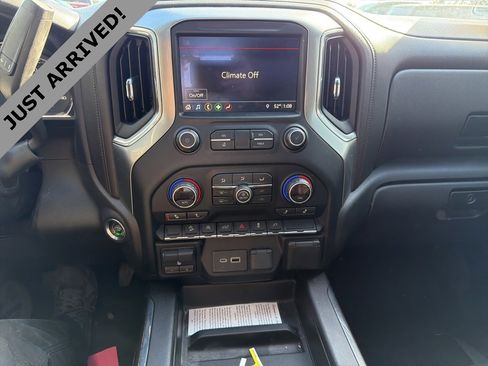 Used 2019 Chevrolet Silverado 1500 LT Trail Boss image 12