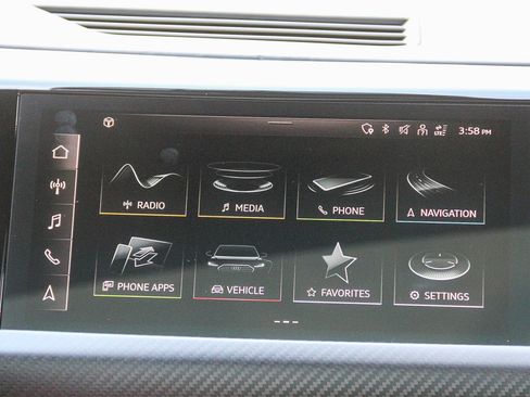 Used 2023 Audi e-tron GT Prestige w/ Prestige Package image 15