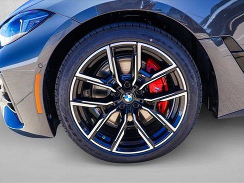 New 2026 BMW 440i xDrive w/ Premium Package AWD/4WD image 9