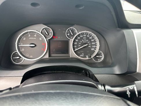 Used 2016 Toyota Tundra SR5 AWD/4WD image 24