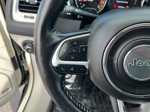 Used 2017 Jeep Compass Latitude w/ Cold Weather Group image 31