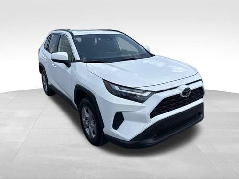 Used 2025 Toyota RAV4 XLE w/ Convenience Package AWD/4WD image 7