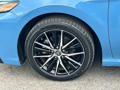 Used 2023 Toyota Camry SE FWD image 11