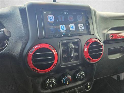 Used 2014 Jeep Wrangler Unlimited Rubicon w/ Connectivity Group image 14