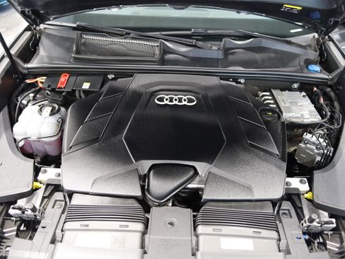 Used 2023 Audi Q8 Premium Plus w/ Premium Plus Package AWD/4WD image 42
