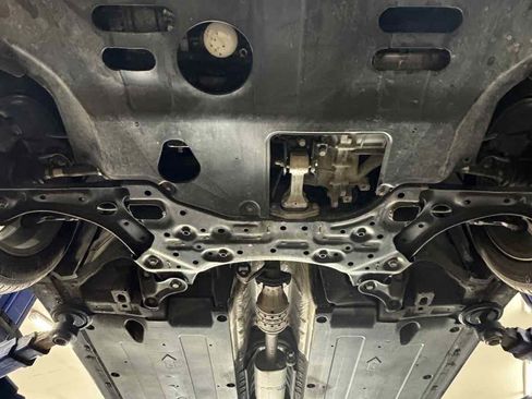 Used 2017 Hyundai Elantra SE FWD image 26