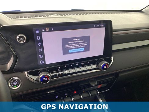 Used 2023 Chevrolet Colorado Z71 w/ Z71 Convenience Package 2 image 2