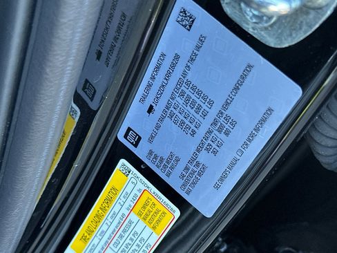 Used 2024 GMC Yukon Denali w/ Advanced Technology Package image 29