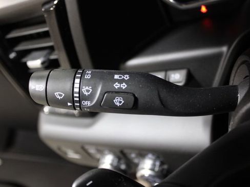 Used 2024 GMC Sierra 1500 AT4 w/ Technology Package image 40