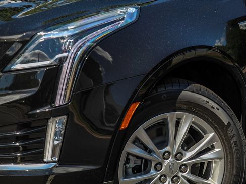 Used 2025 Cadillac XT5 Luxury FWD image 24
