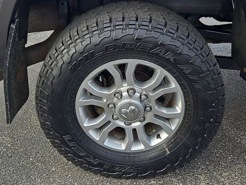 Used 2016 RAM 2500 Laramie image 7