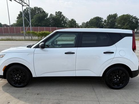 Used 2020 Kia Soul LX FWD image 11