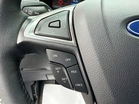 Used 2024 Ford Edge SEL w/ Convenience Package AWD/4WD image 12