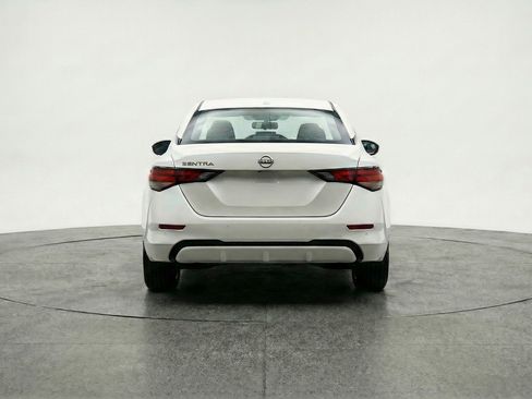 Used 2025 Nissan Sentra SV image 7