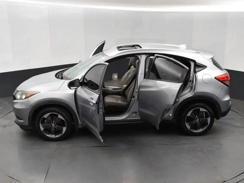 Used 2018 Honda HR-V EX-L image 7