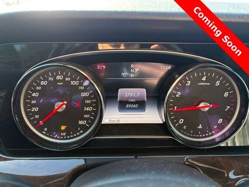 Used 2017 Mercedes-Benz E 300 4MATIC image 9