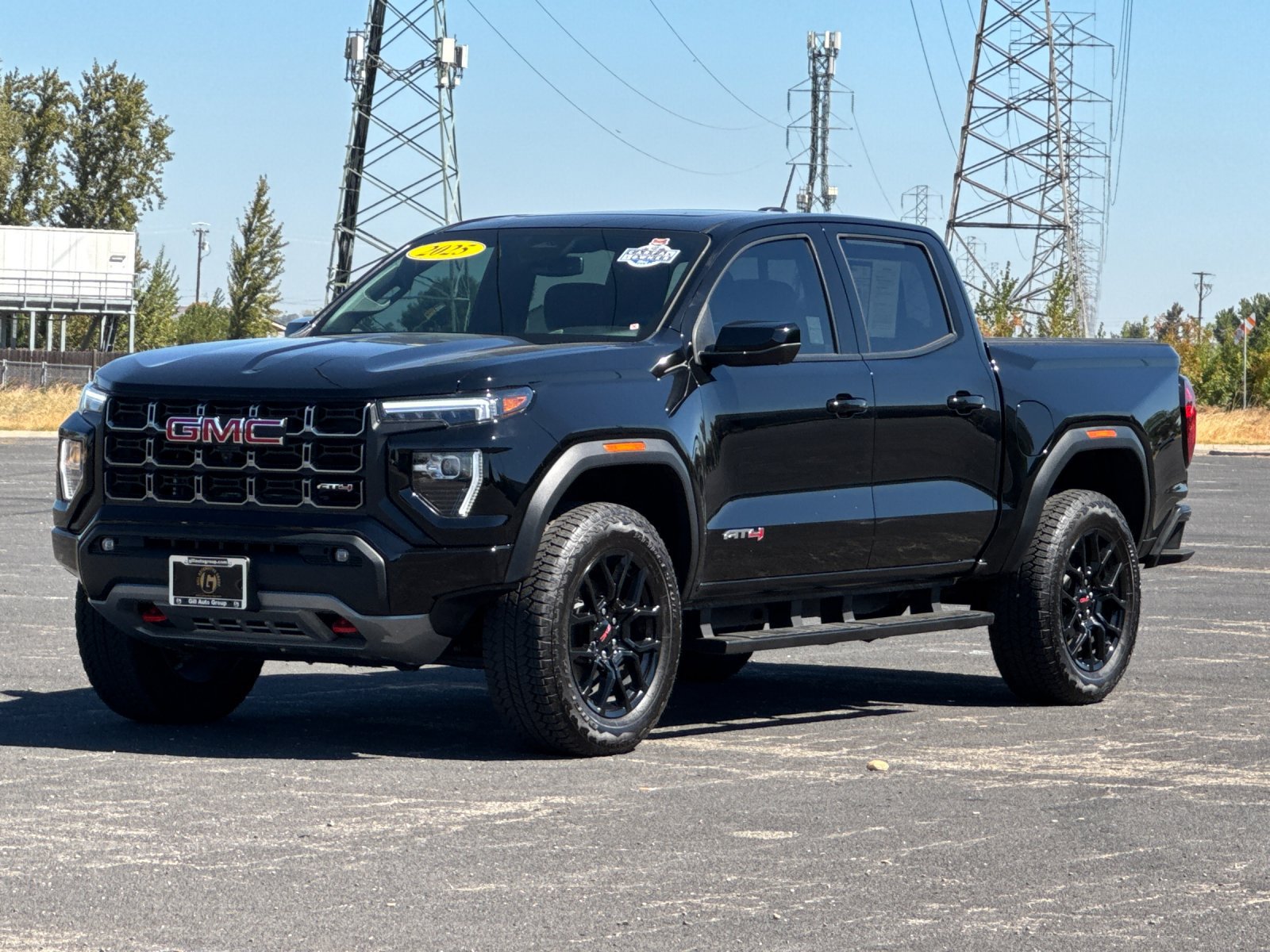 Used 2025 GMC Canyon AT4 w/ Technology Plus Package AWD/4WD image 8